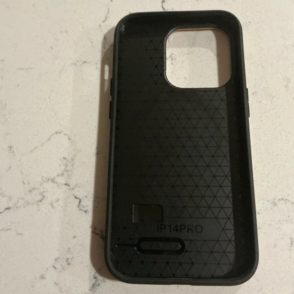 Bamboo Phone 14 pro Case with Stitch Design
